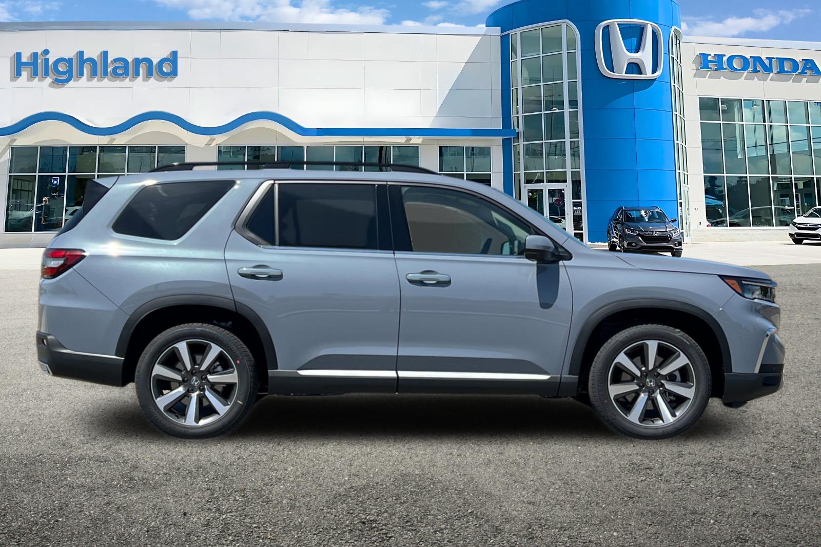 2025 Honda Pilot Touring photo 5