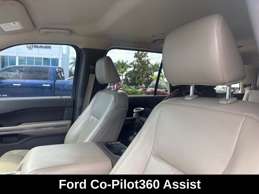2021 Ford Expedition XLT photo 6