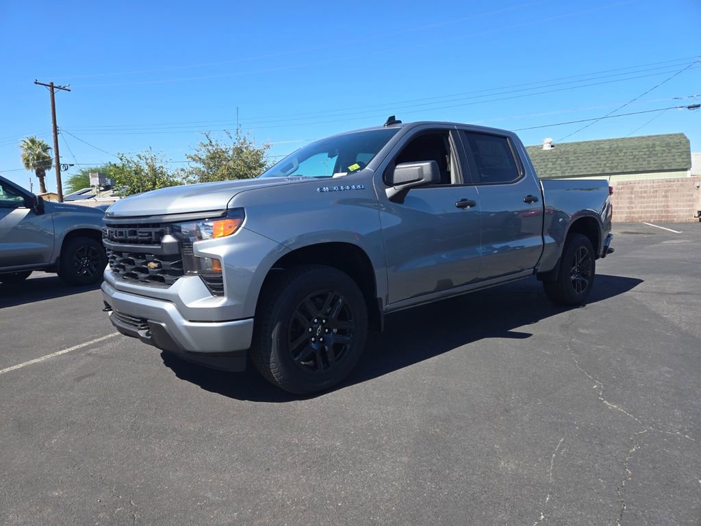 2026 Chevrolet Silverado 1500 Custom photo 2