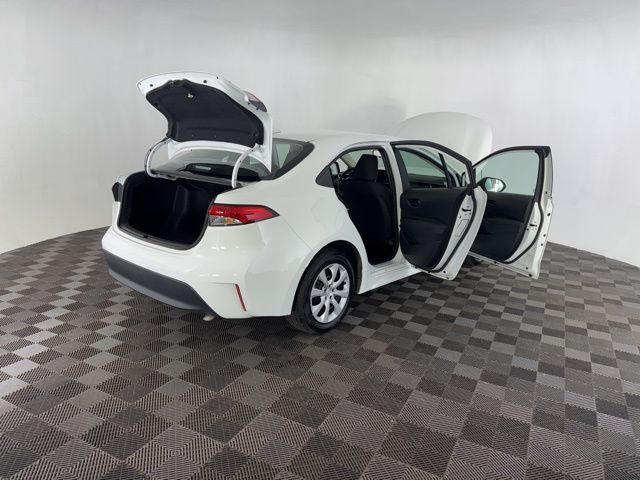 2024 Toyota Corolla LE photo 14