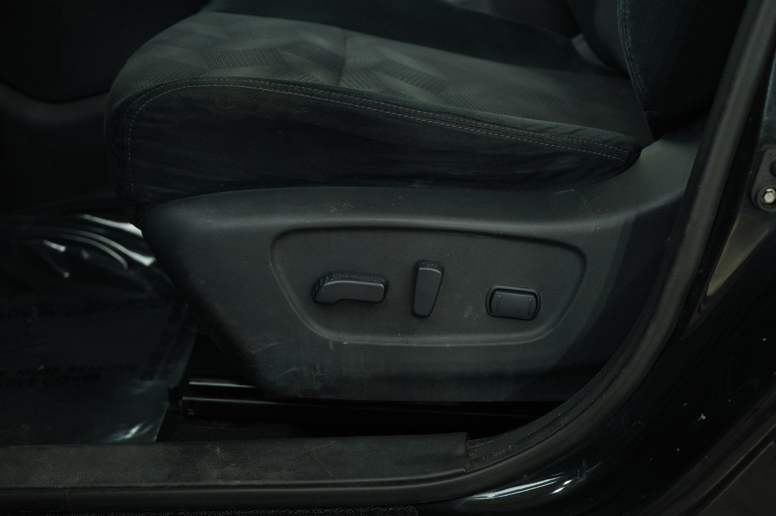 2016 Nissan Rogue SV photo 17