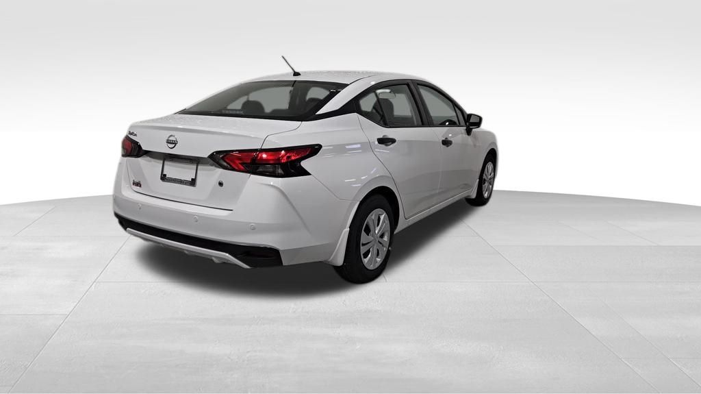 2025 Nissan Versa 1.6 S photo 5