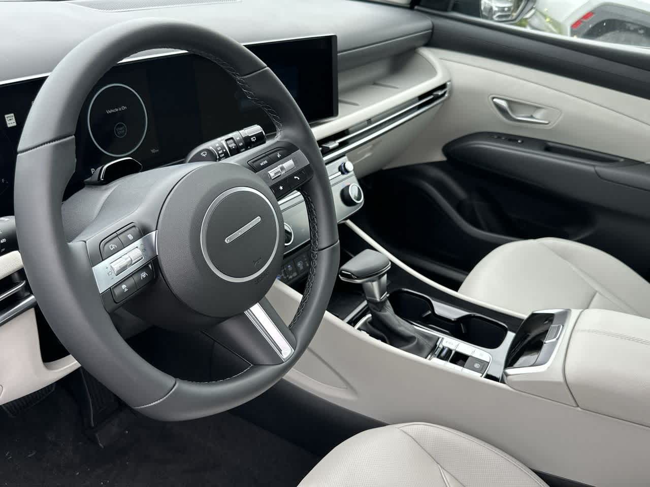 2025 Hyundai Tucson SEL Convenience photo 12