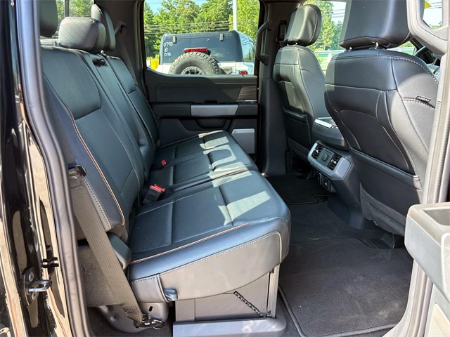 2024 Ford F-150 Lariat photo 14