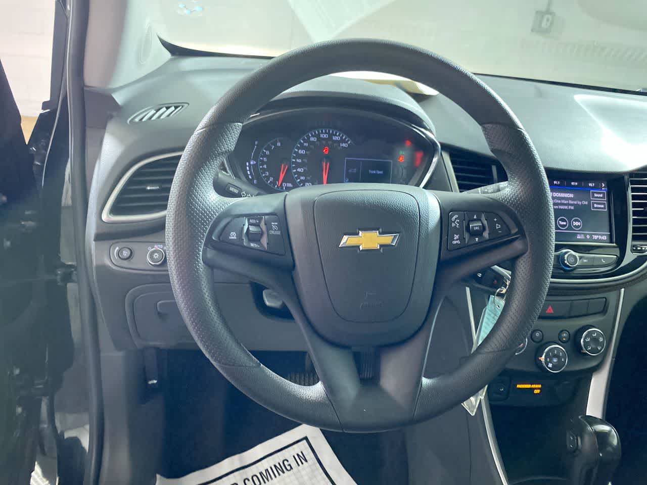 2021 Chevrolet Trax LS photo 20