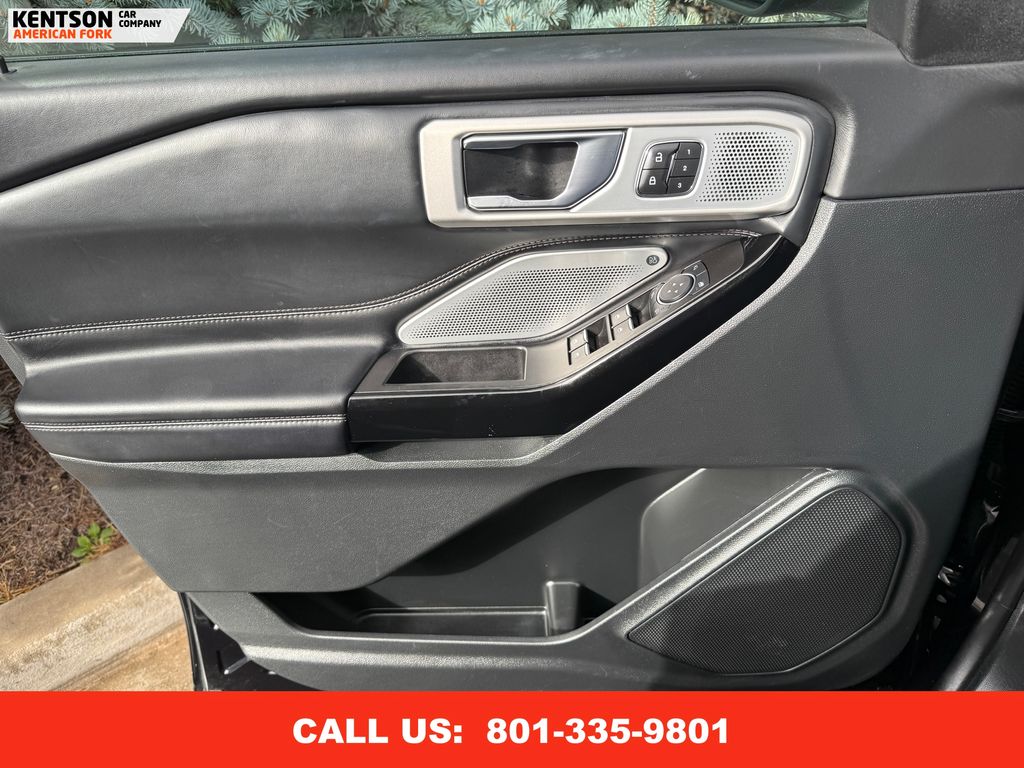 2021 Ford Explorer Platinum photo 18