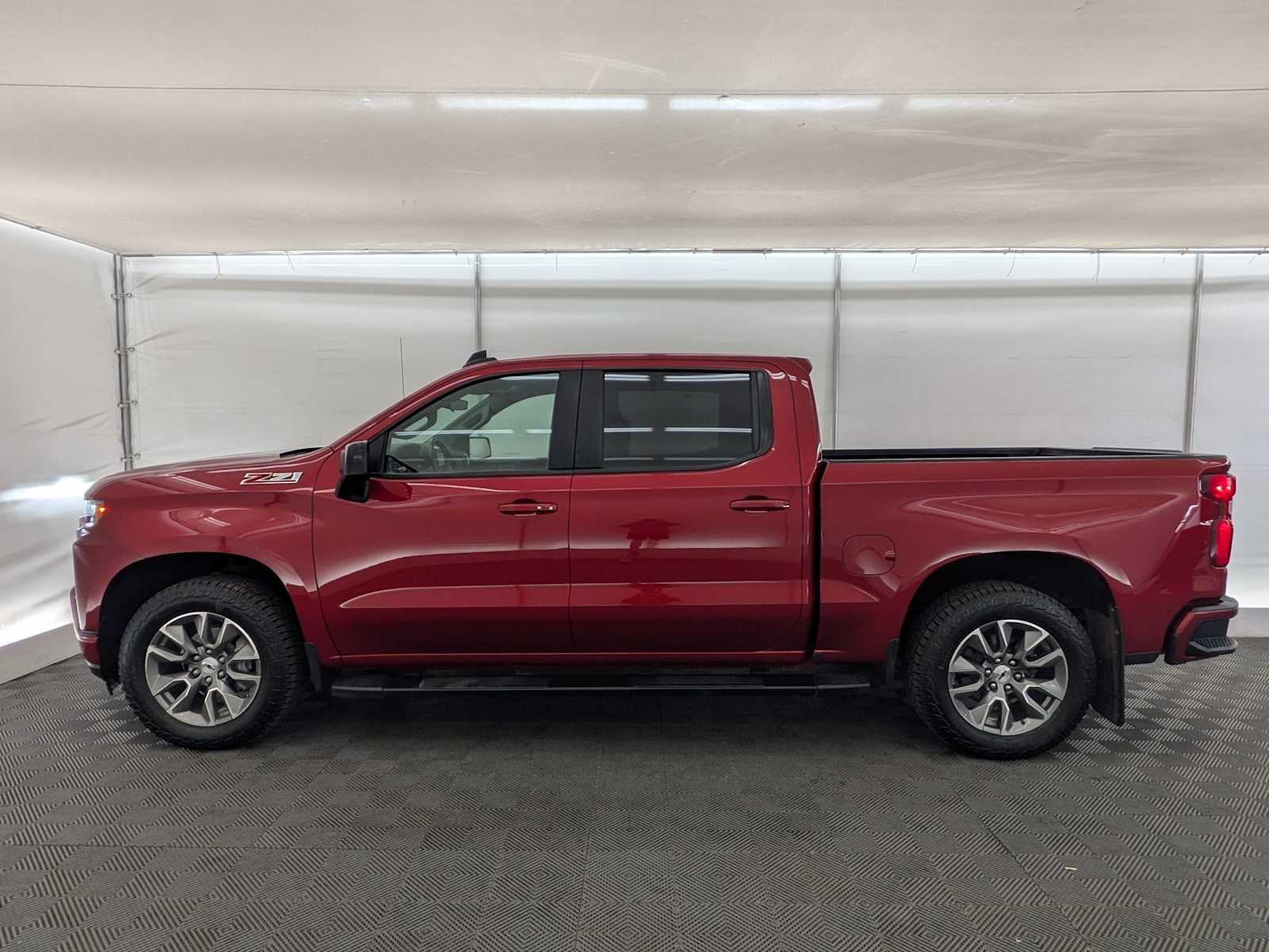 2021 Chevrolet Silverado 1500 RST photo 2