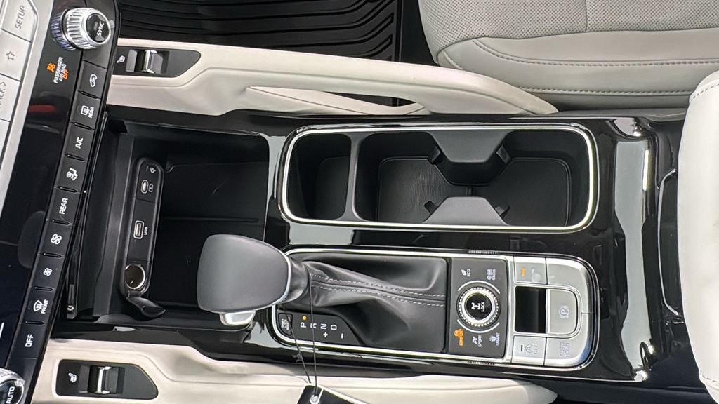 2025 Kia Telluride S photo 29