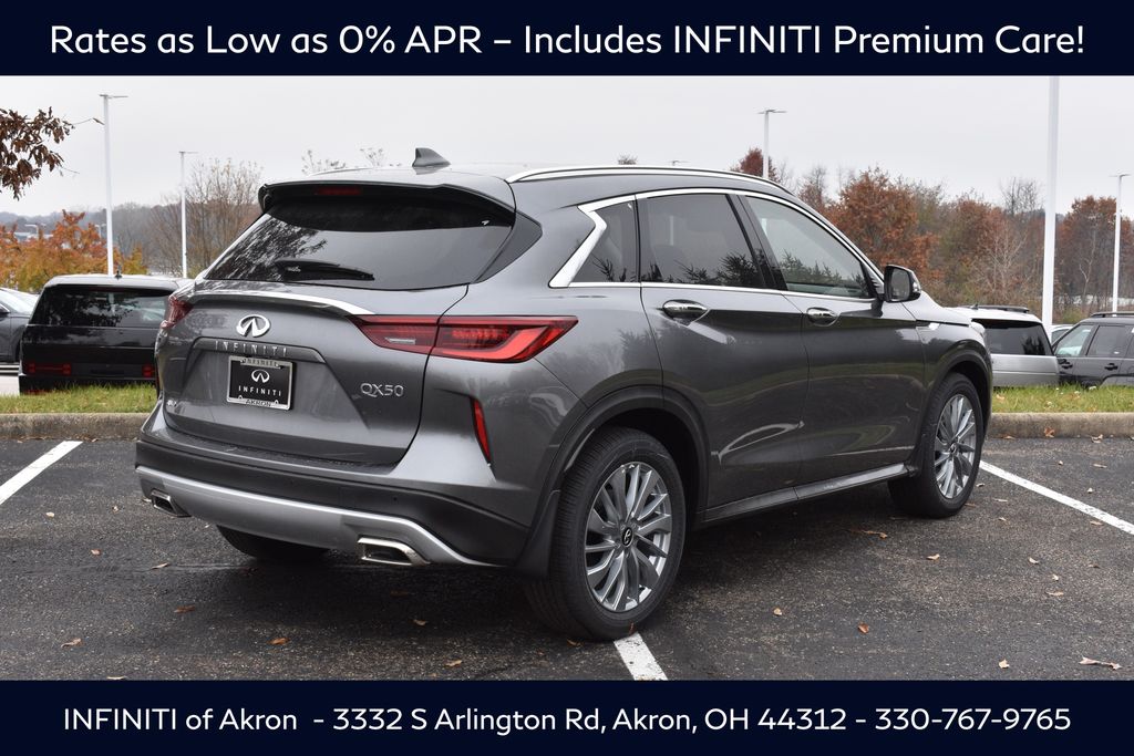 2025 Infiniti QX50 Luxe AWD photo 2