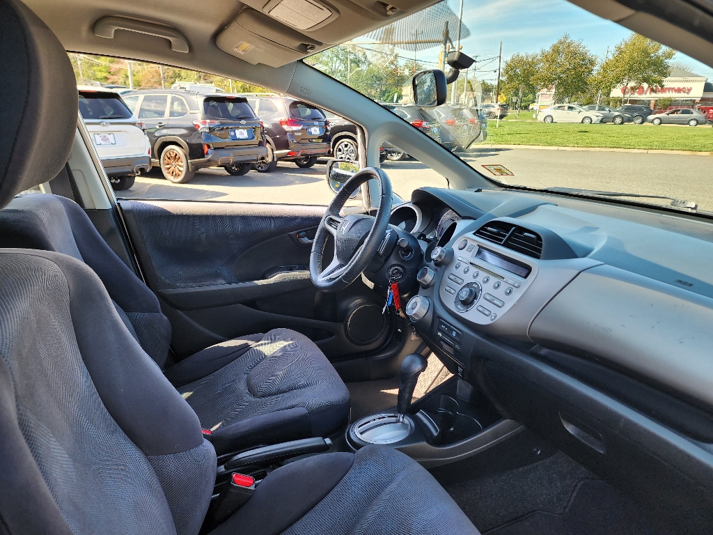 2010 Honda Fit Sport photo 18