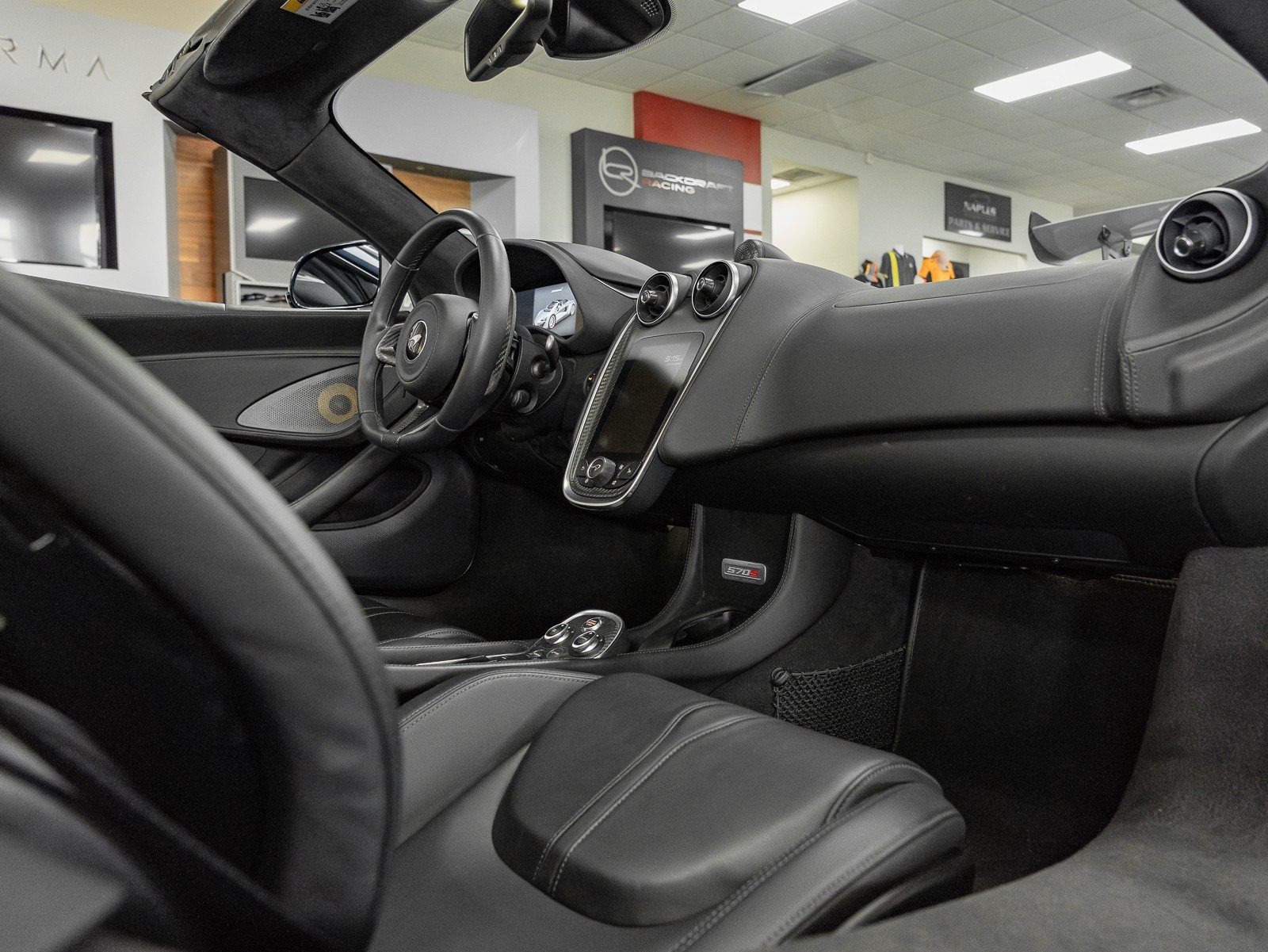 2020 Mclaren 570S Spider photo 3
