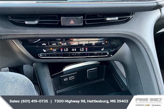 2023 Buick Envision Essence photo 21