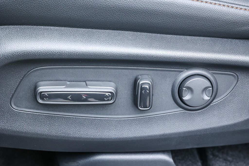 2026 Honda CR-V Hybrid Sport-L photo 18