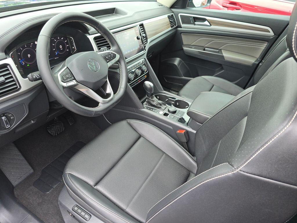 2023 Volkswagen Atlas SEL photo 14
