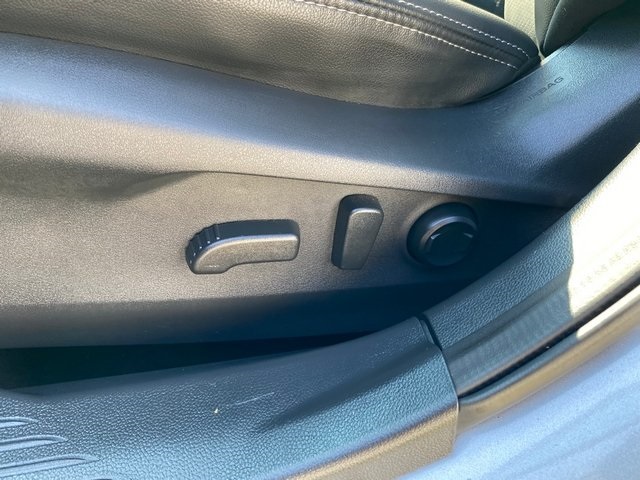 2022 Subaru Outback Limited photo 16