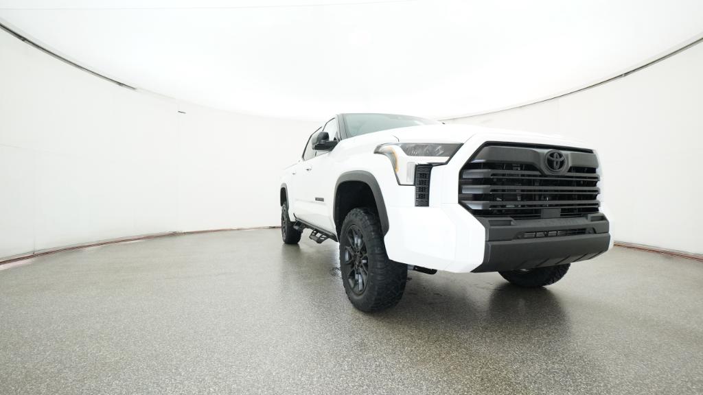 2025 Toyota Tundra SR5 CrewMax photo 26