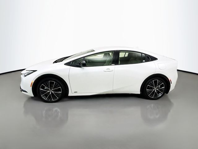 2024 Toyota Prius XLE photo 4