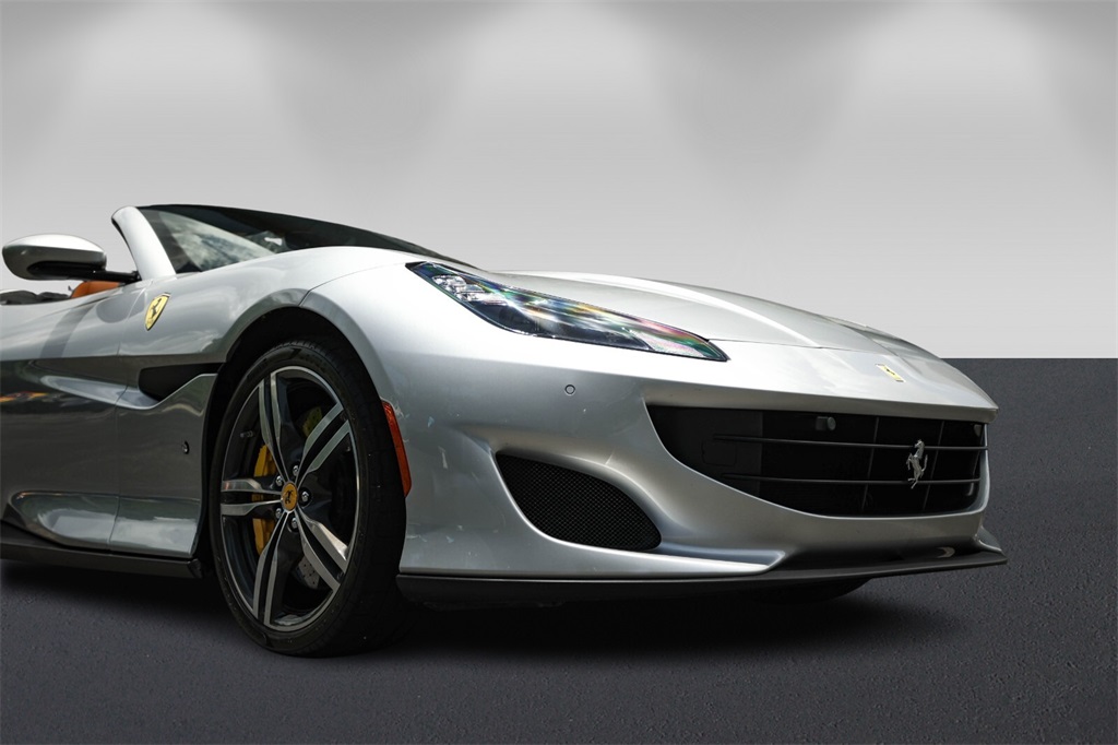 2019 Ferrari Portofino Base photo 4