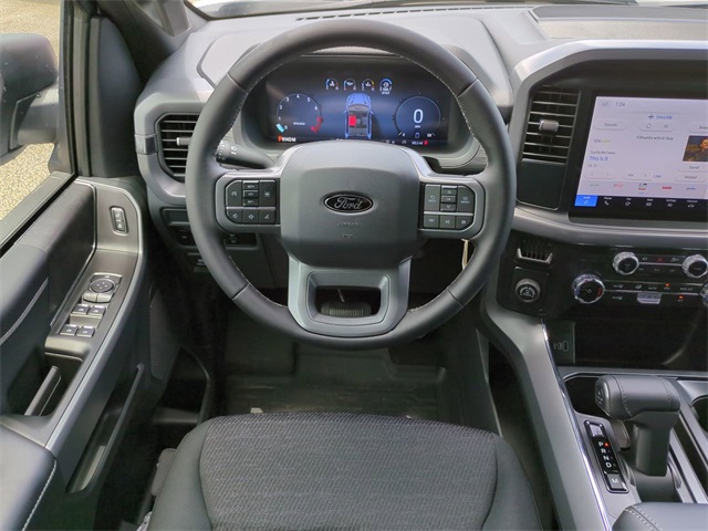 2025 Ford F-150 XLT photo 14