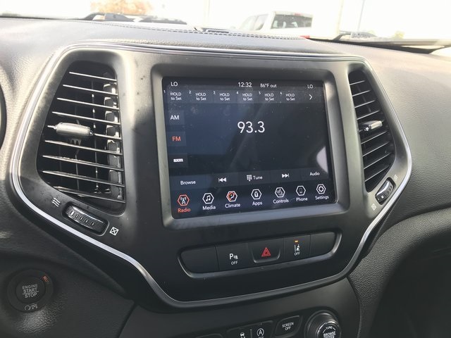 2022 Jeep Cherokee Latitude Lux photo 7