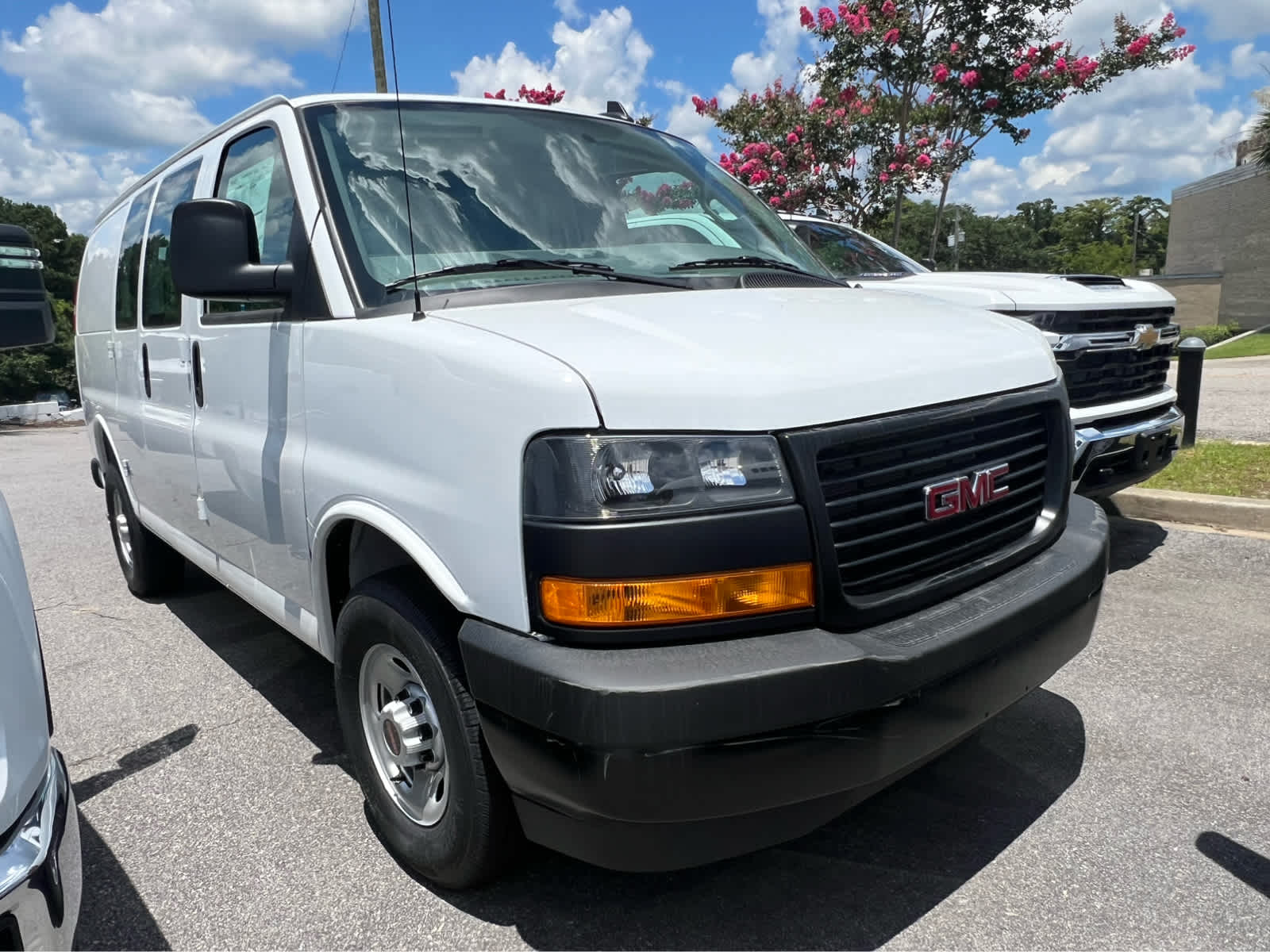 New 2025 Summit White GMC Work Van image 1