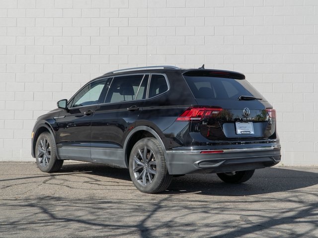2022 Volkswagen Tiguan SE photo 2