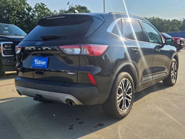 2020 Ford Escape SEL photo 4