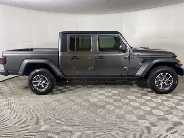 2025 Jeep Gladiator Sport S photo 9