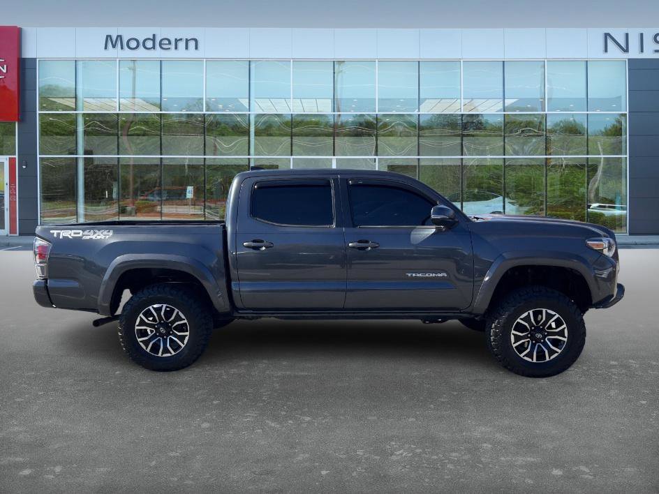 2020 Toyota Tacoma TRD Pro V6 photo 2