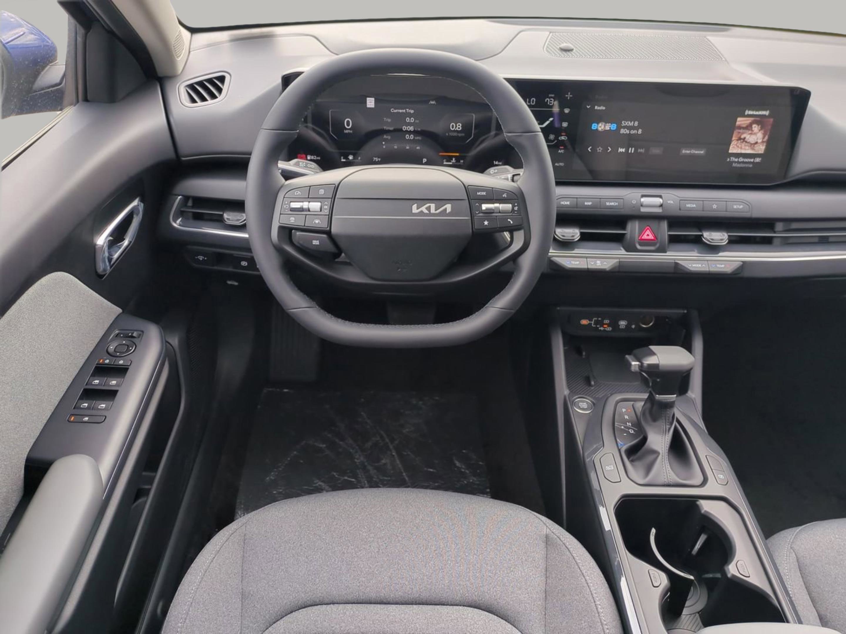 2025 Kia K4 EX photo 11