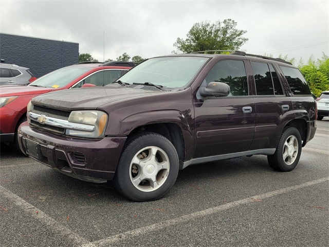 2008 Chevrolet Trailblazer LS photo 3