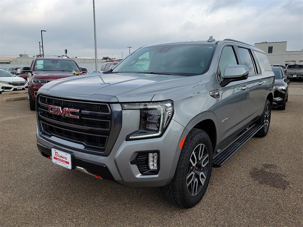 2023 Gmc Yukon XL AT4 photo 4