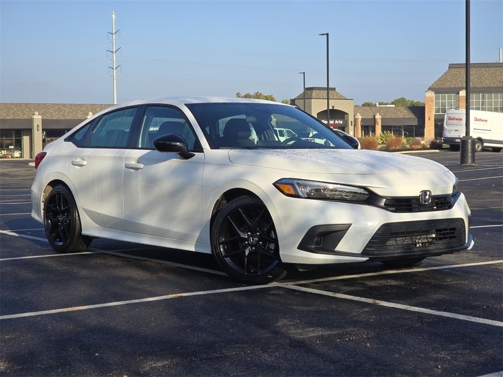 2022 Honda Civic Sport photo 2