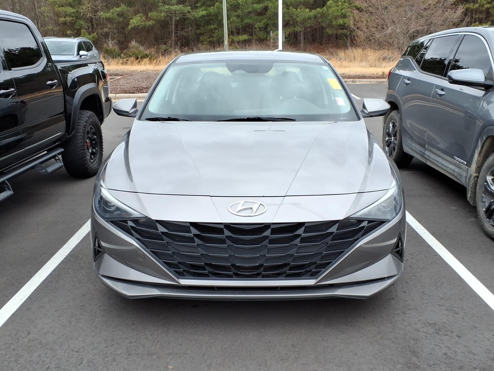 Used 2022 Hyundai Elantra SEL with VIN KMHLM4AG0NU351619 for sale in Henderson, NC