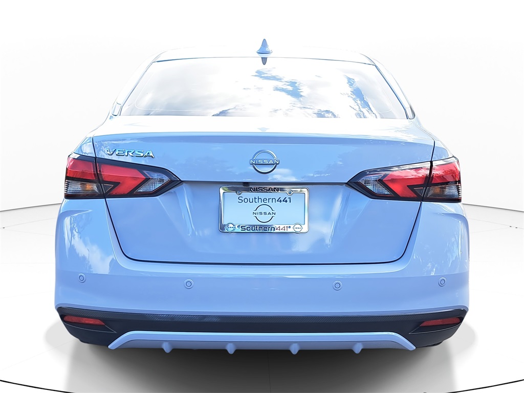2025 Nissan Versa 1.6 SV photo 4