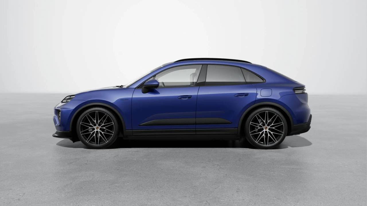2026 Porsche Macan Electric photo 2