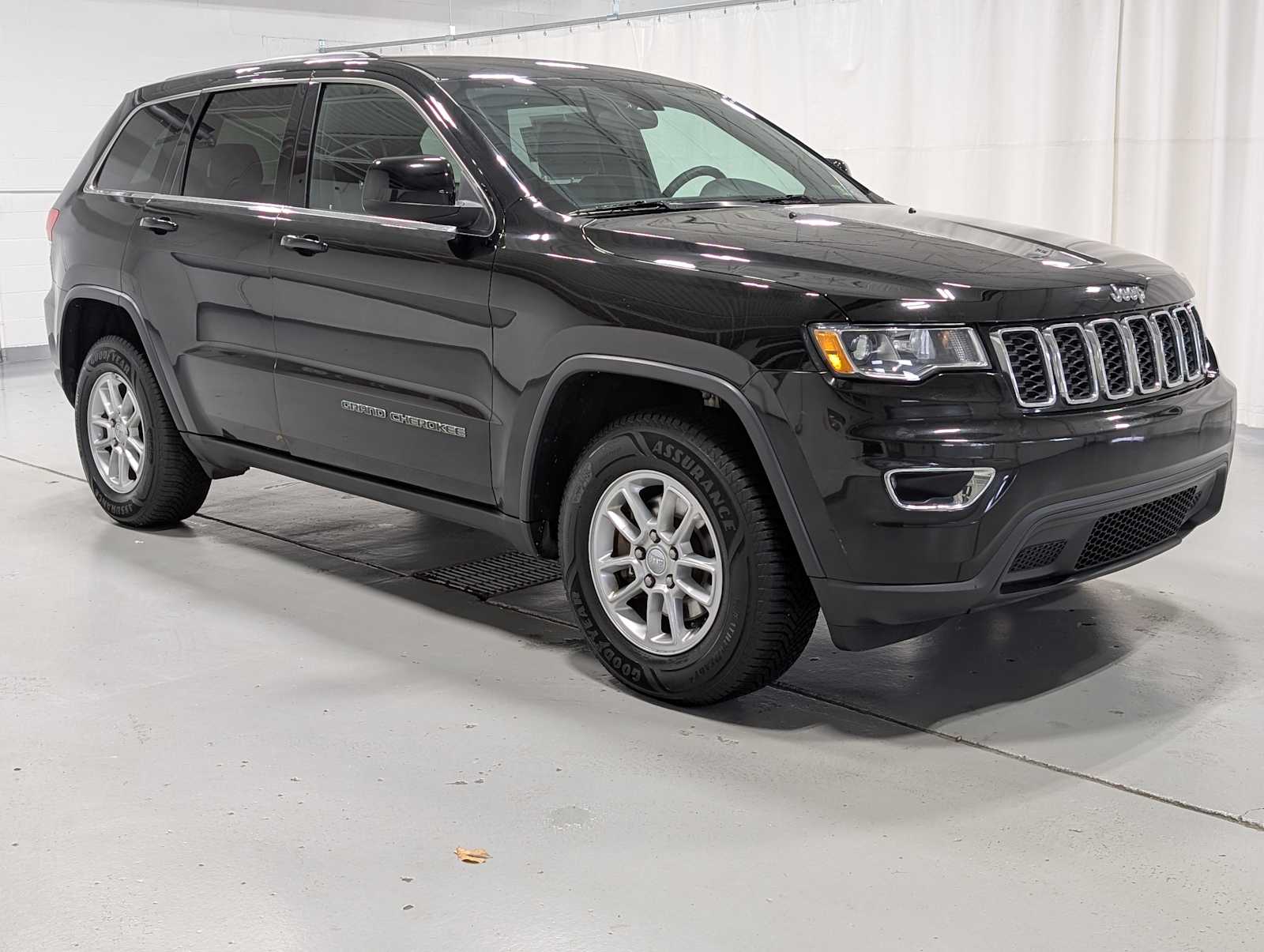 2019 Jeep Grand Cherokee Laredo photo 4