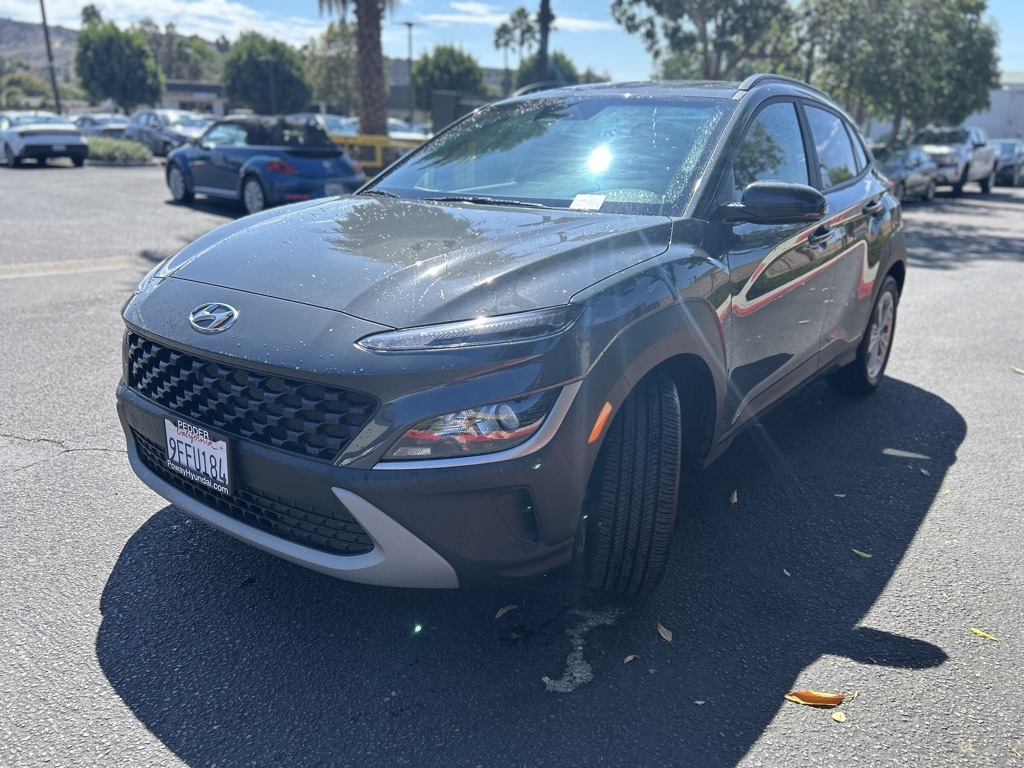 2023 Hyundai Kona SEL photo 3