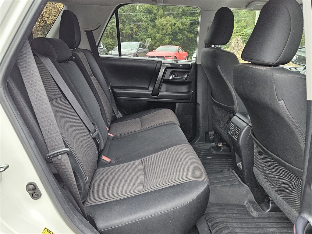 2022 Toyota 4Runner TRD Off-Road photo 15
