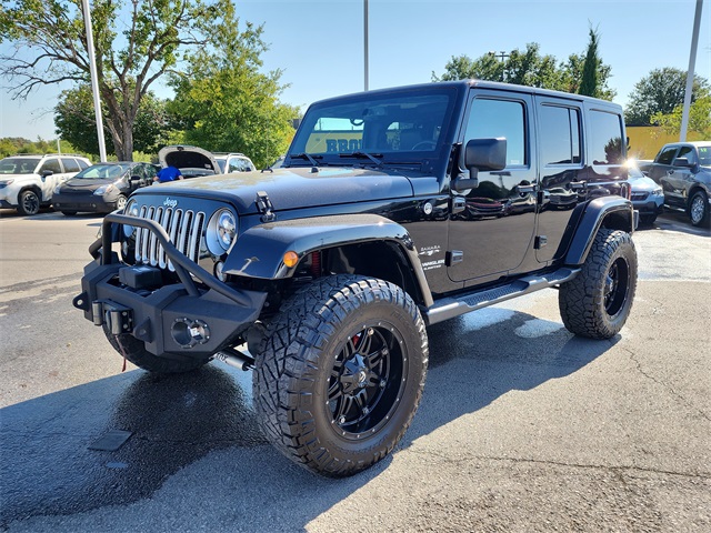 2016 Jeep Wrangler Unlimited Sahara photo 4