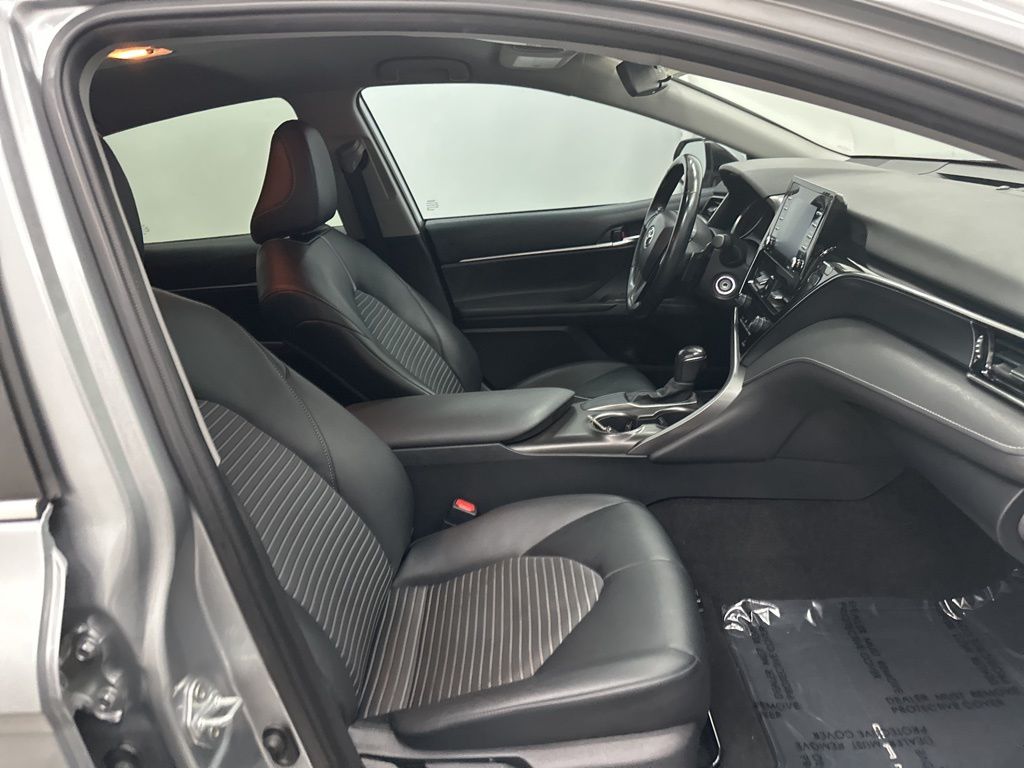 2021 Toyota Camry SE photo 22