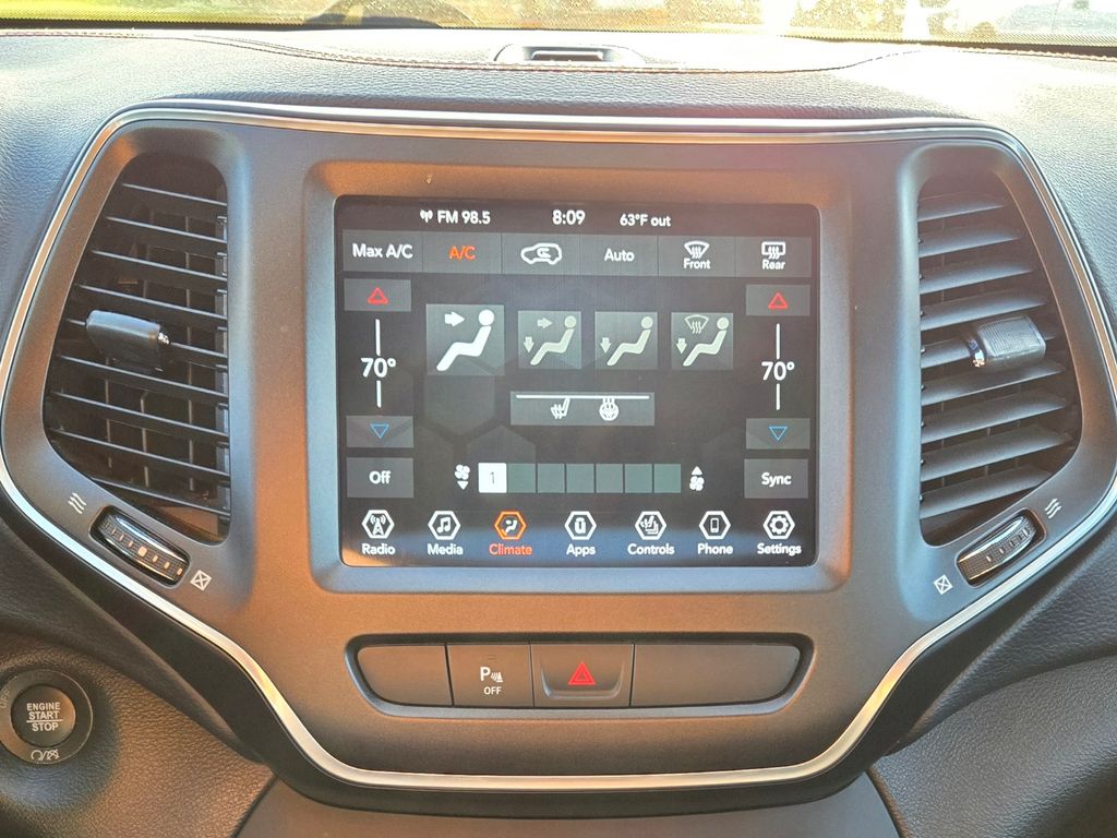 2020 Jeep Cherokee Trailhawk photo 17