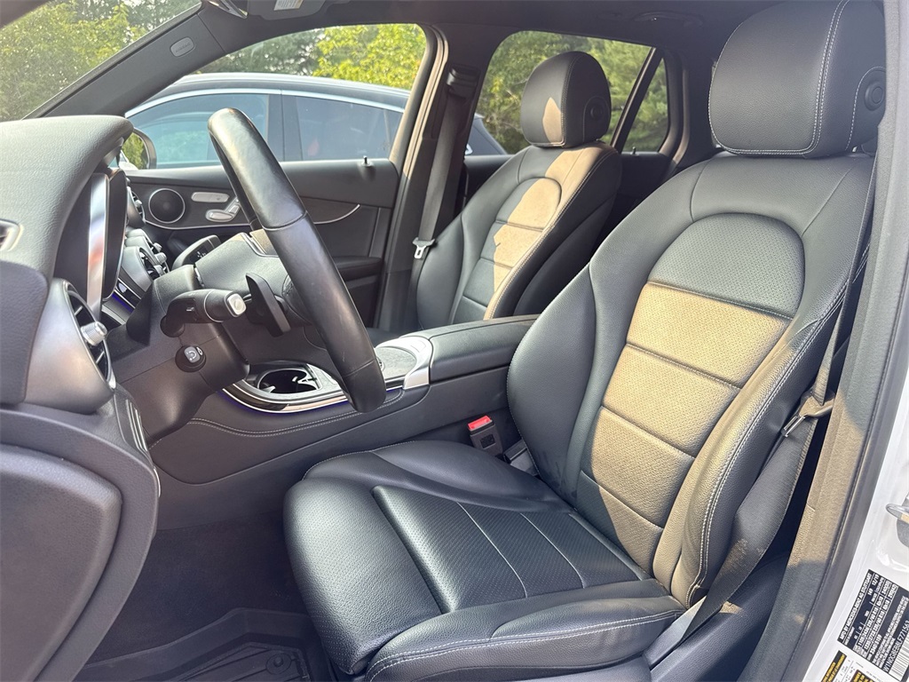 2020 Mercedes Benz GLC 300 4MATIC photo 11