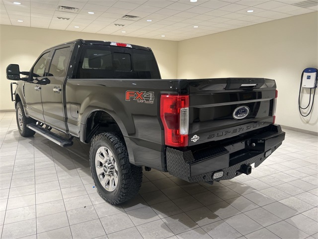 2019 Ford F-250 XL photo 3