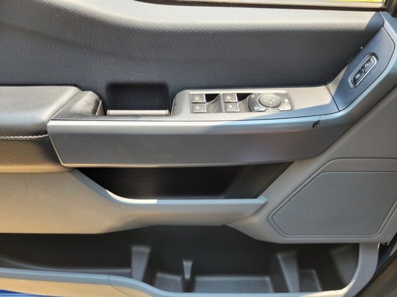 2023 Ford F-150 XLT photo 22