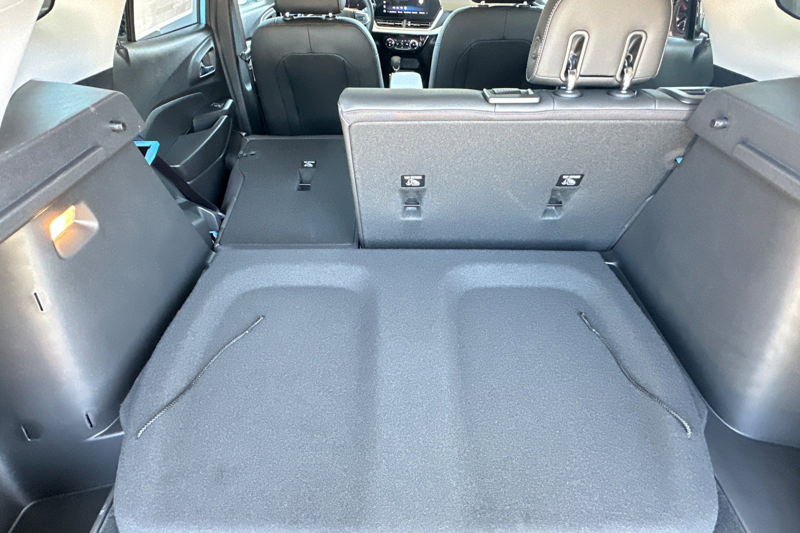 2025 Chevrolet Trax LT photo 15