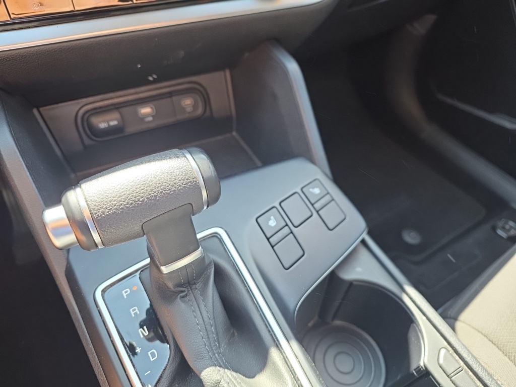 2024 Kia Sportage LX photo 14
