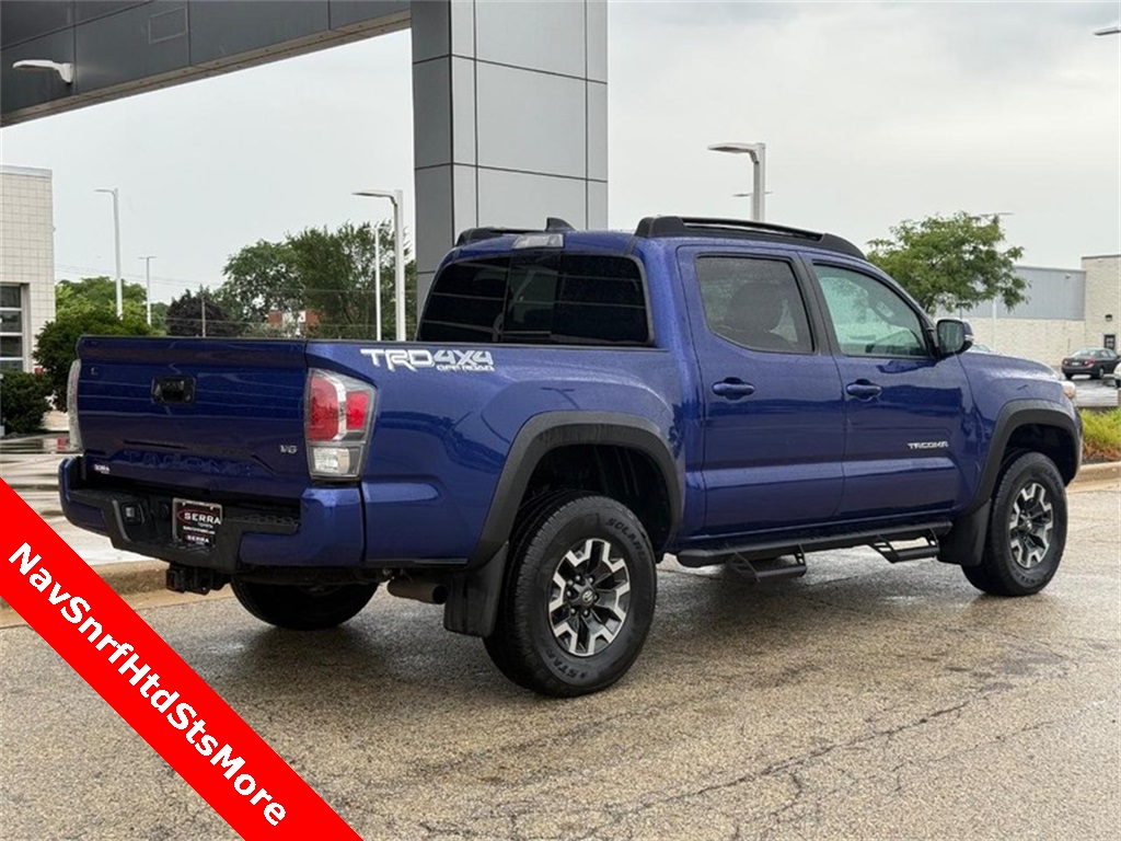 2022 Toyota Tacoma TRD Off-Road photo 2