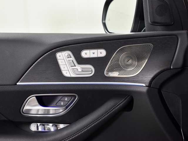 2026 Mercedes Benz GLS 450 4MATIC photo 10