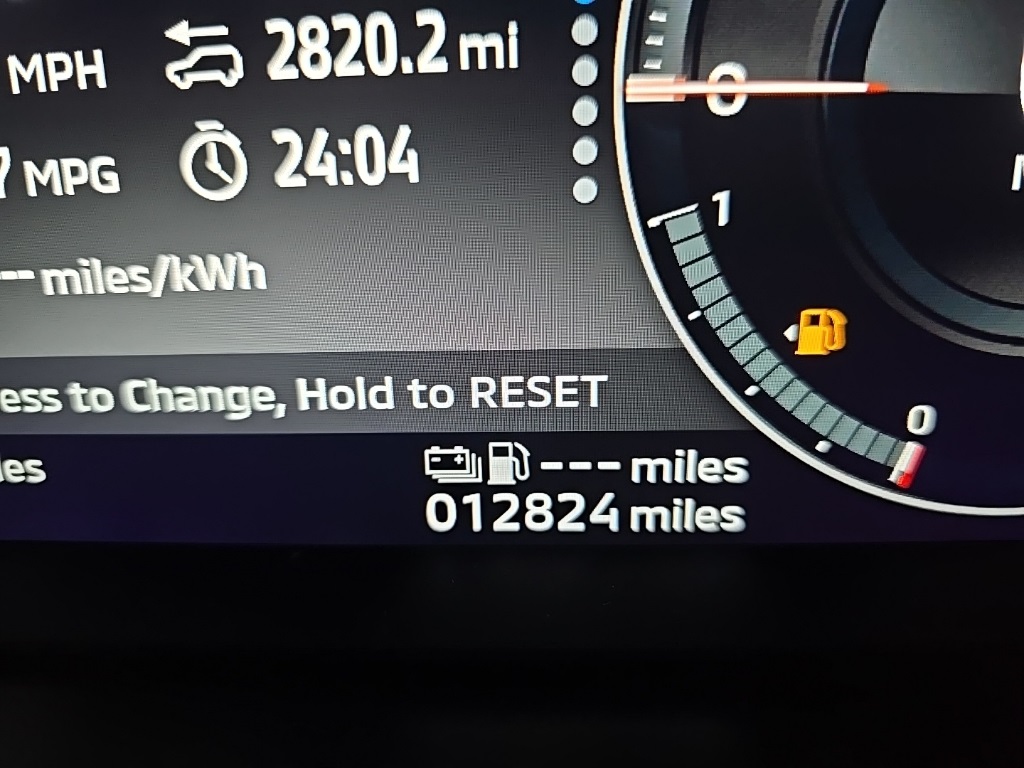 2023 Mitsubishi Outlander PHEV SEL photo 23